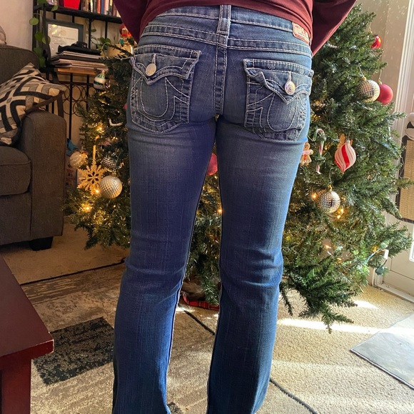 True Religions - Picture 2 of 4